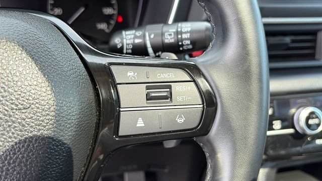 Used 2025 Honda Pilot Touring image 15