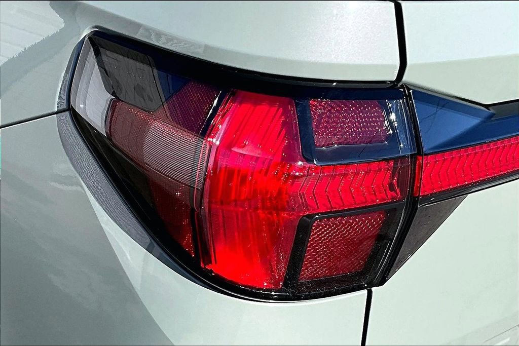 Used 2024 Hyundai Santa Cruz Limited image 31