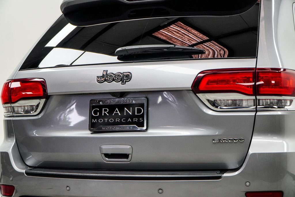 Used 2021 Jeep Grand Cherokee Laredo image 13
