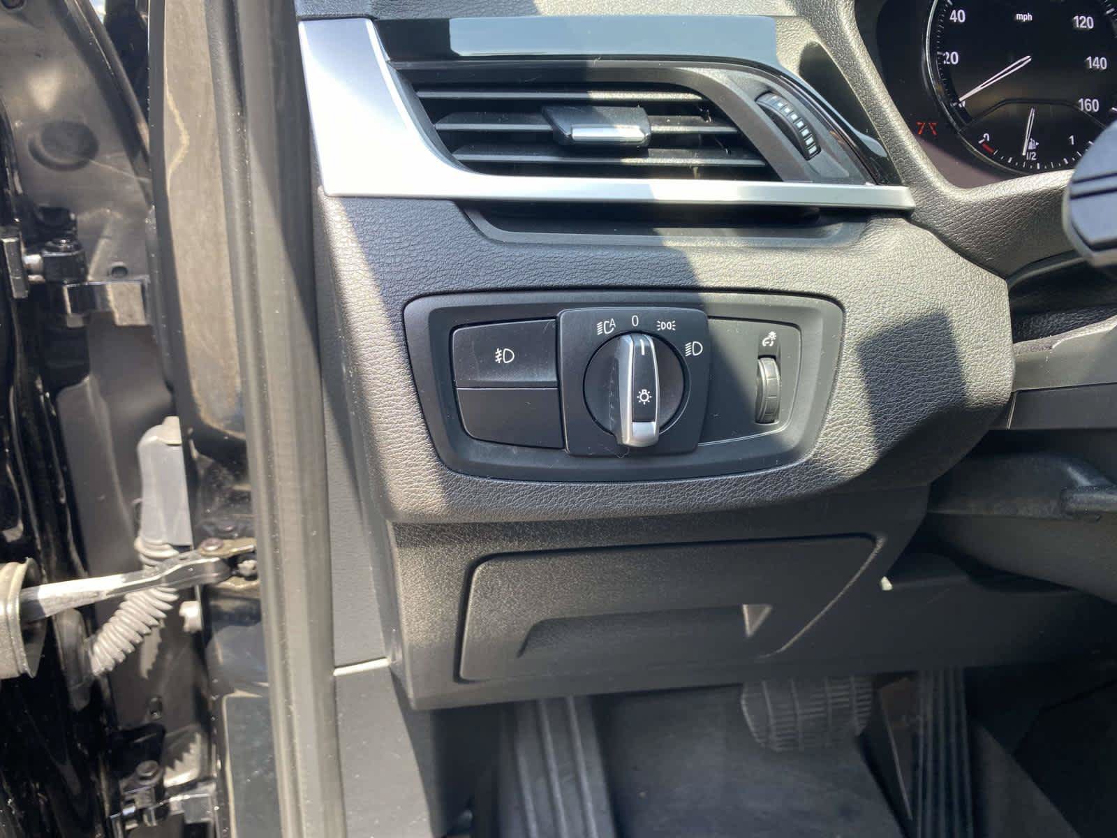Used 2019 BMW X1 xDrive28i w/ Convenience Package AWD/4WD image 10