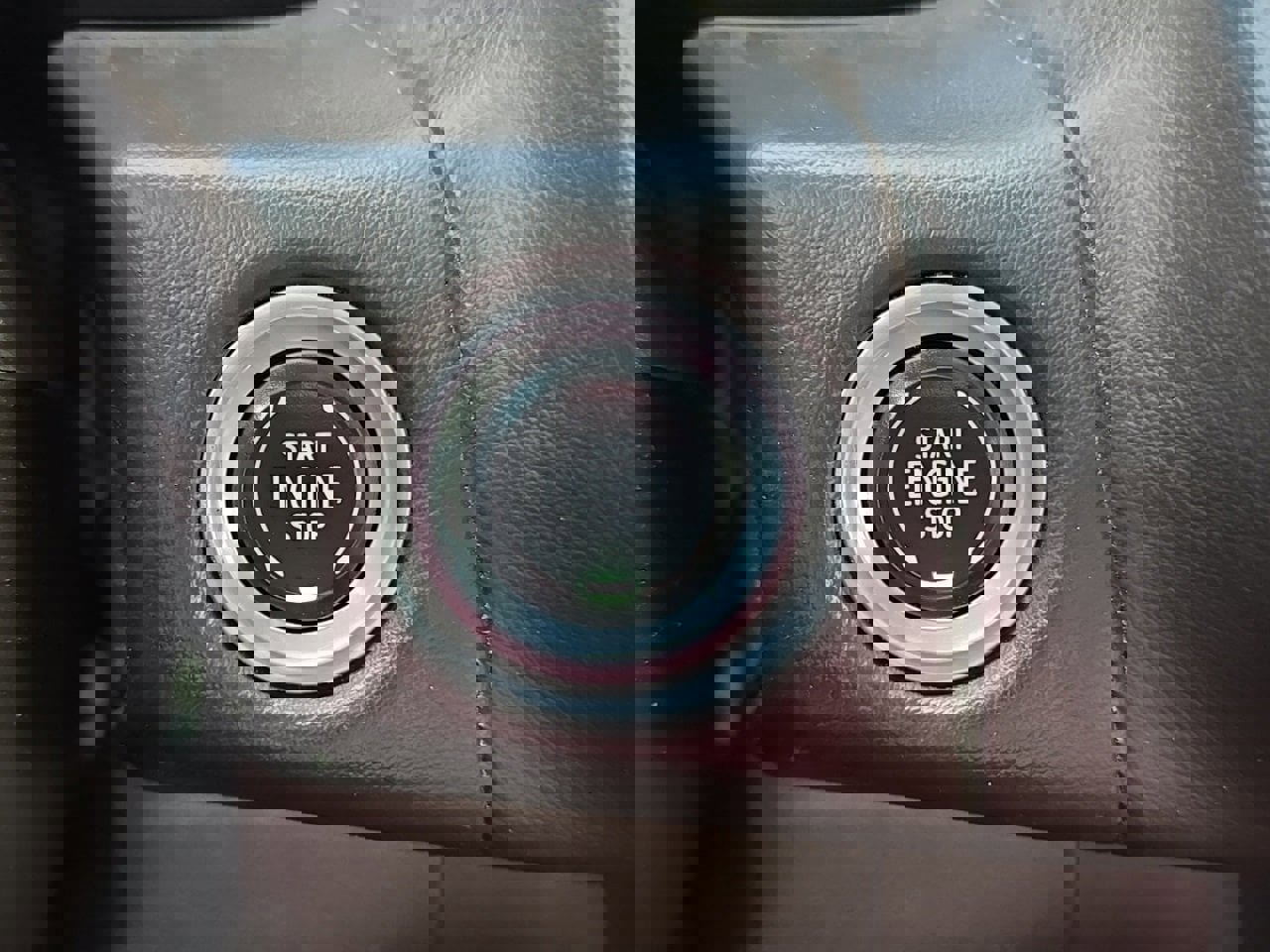 Used 2022 Chevrolet Suburban LT w/ Luxury Package image 21