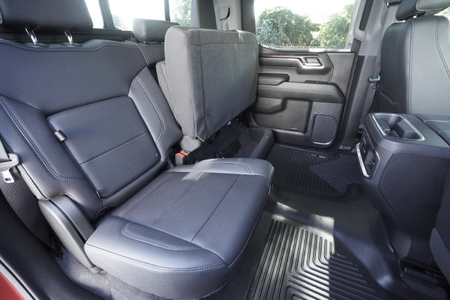 Used 2024 GMC Sierra 1500 SLT w/ SLT Premium Plus Package AWD/4WD image 32