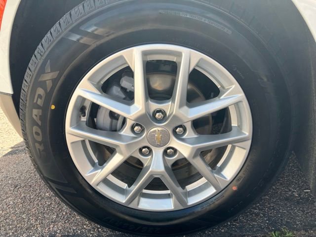 Used 2024 Chevrolet Equinox LT FWD image 9