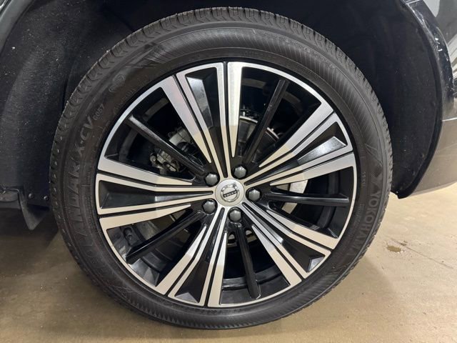 Certified 2023 Volvo XC60 B5 Ultimate image 10