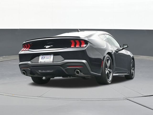 Used 2025 Ford Mustang Premium image 25