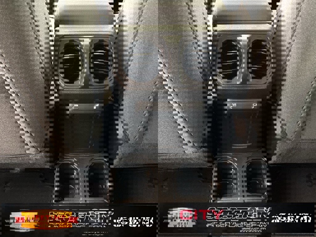 New 2025 Jeep Gladiator Sport image 27