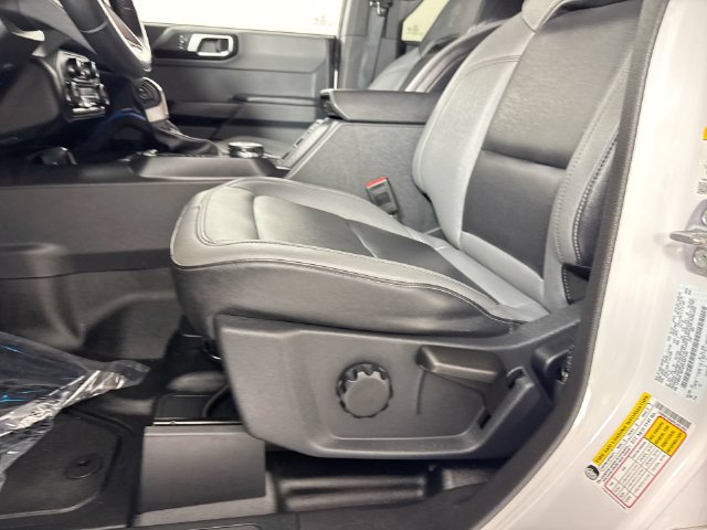 Used 2024 Ford Bronco Black Diamond AWD/4WD image 22