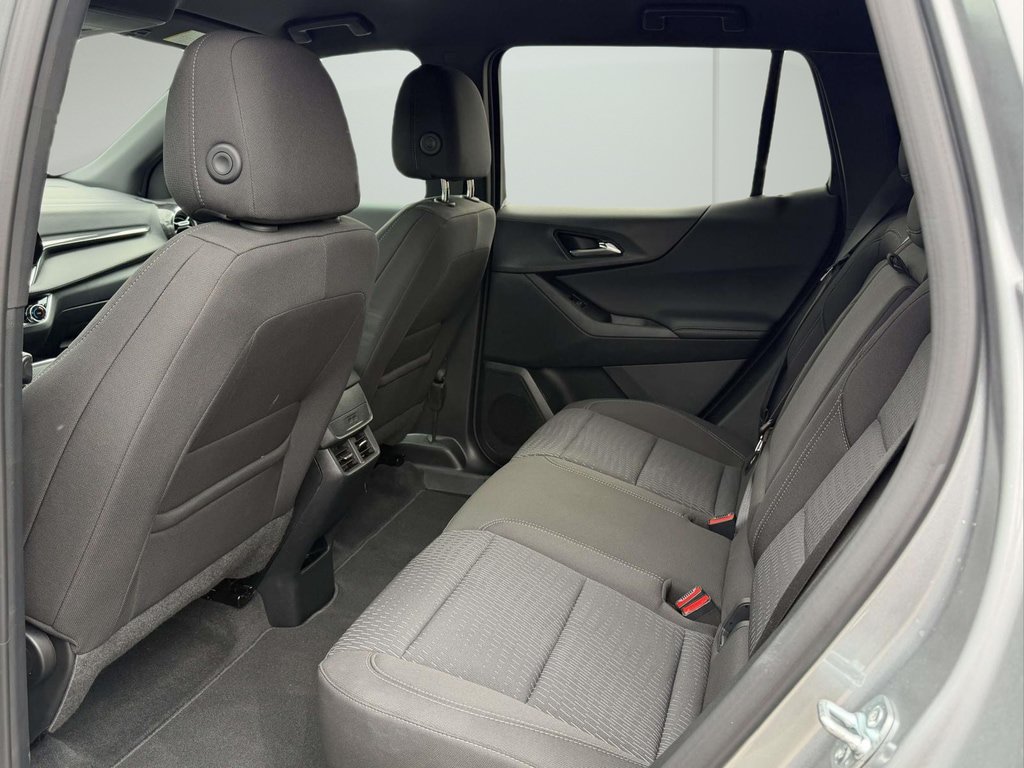 Used 2026 Chevrolet Equinox LT FWD image 14
