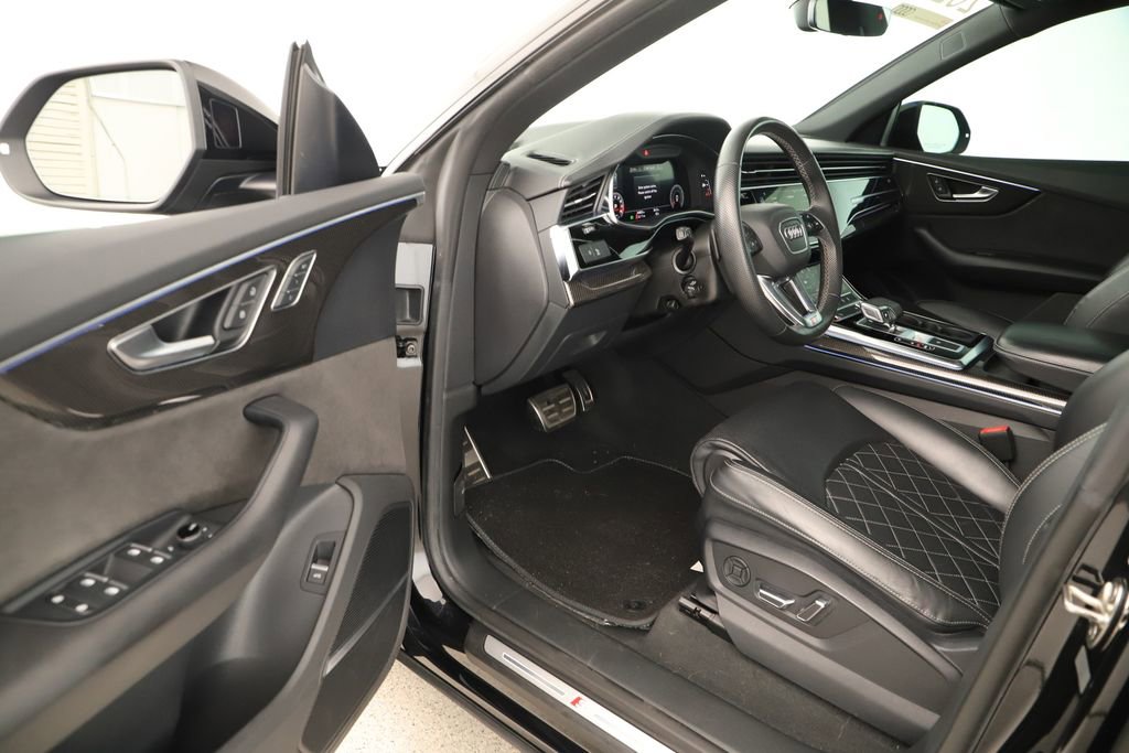 Certified 2021 Audi SQ8 Premium Plus w/ SQ8 Black Optic Package image 14