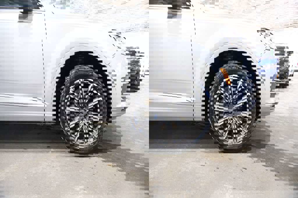 Used 2017 Audi Q7 3.0T Prestige image 15