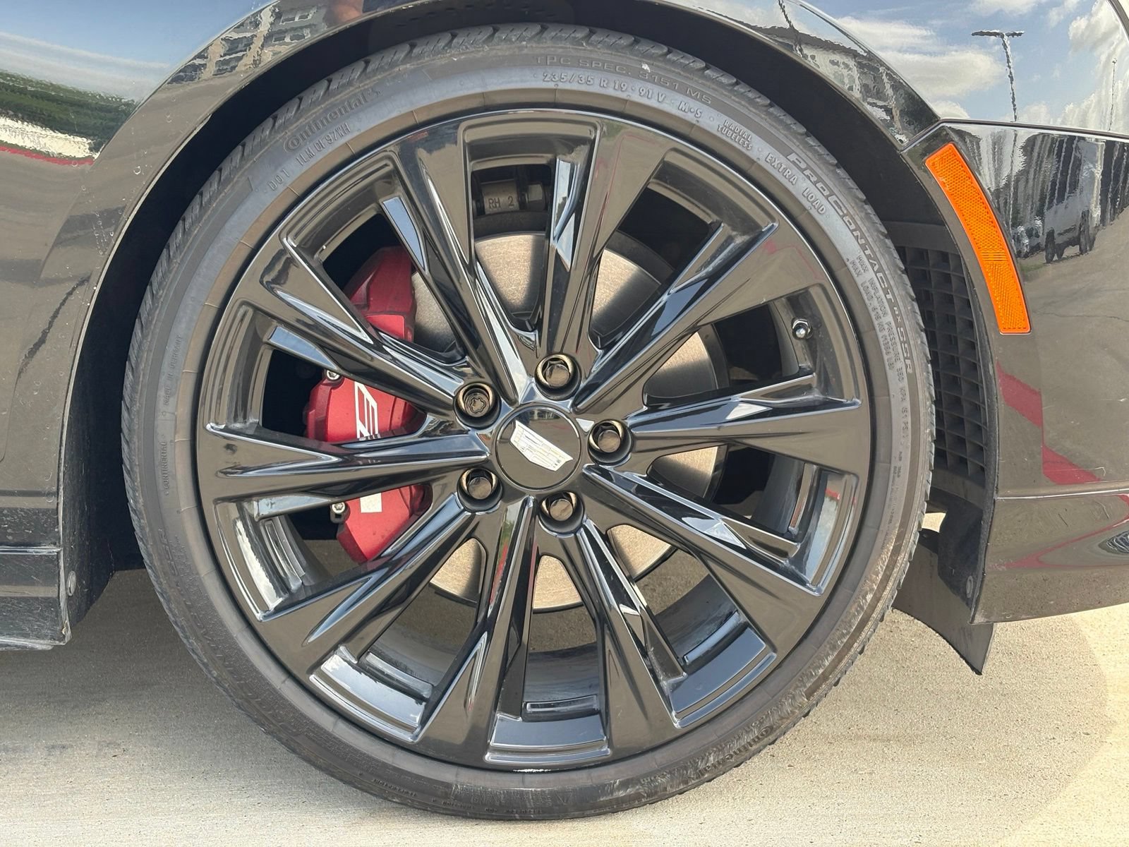 Used 2022 Cadillac CT4 V w/ Navigation Package RWD image 9