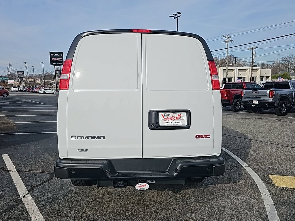New 2025 GMC Savana 3500 w/ Driver Convenience Package RWD image 5