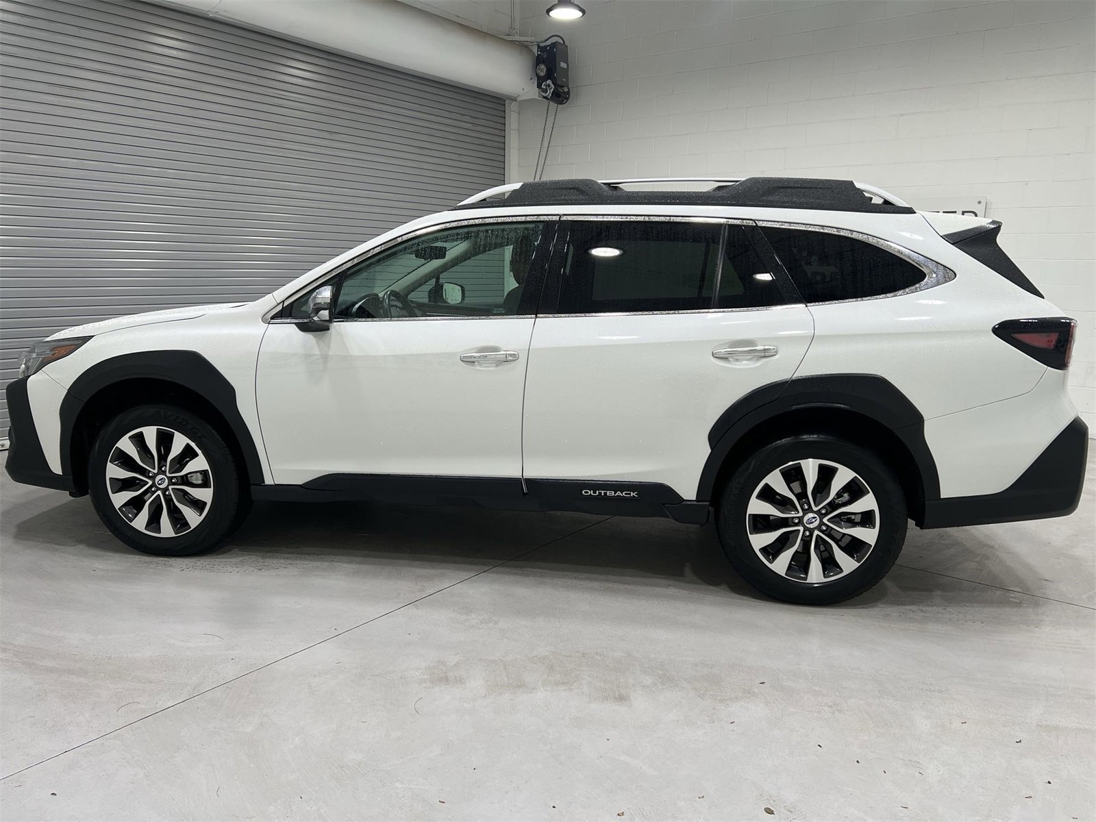 Certified 2025 Subaru Outback Touring XT image 5