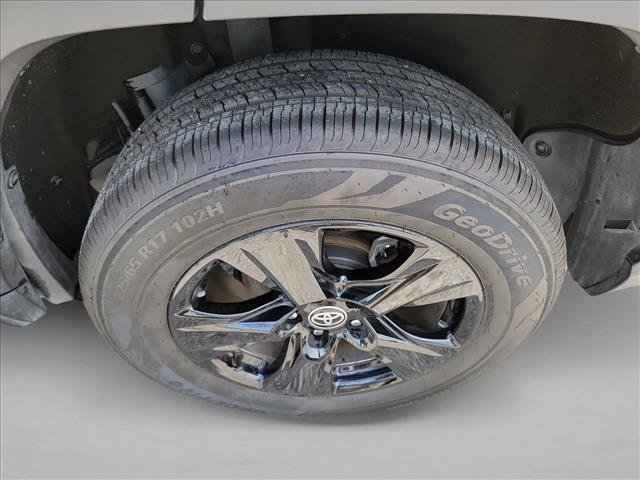 Used 2023 Toyota RAV4 XLE FWD image 12