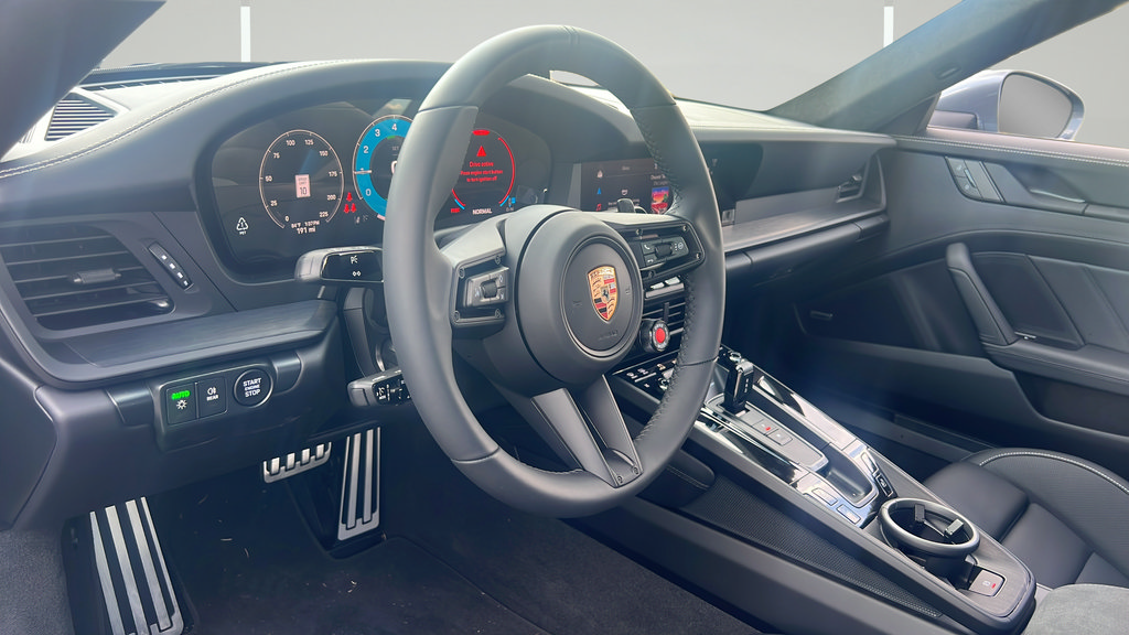 Certified 2026 Porsche 911 Carrera GTS RWD image 4