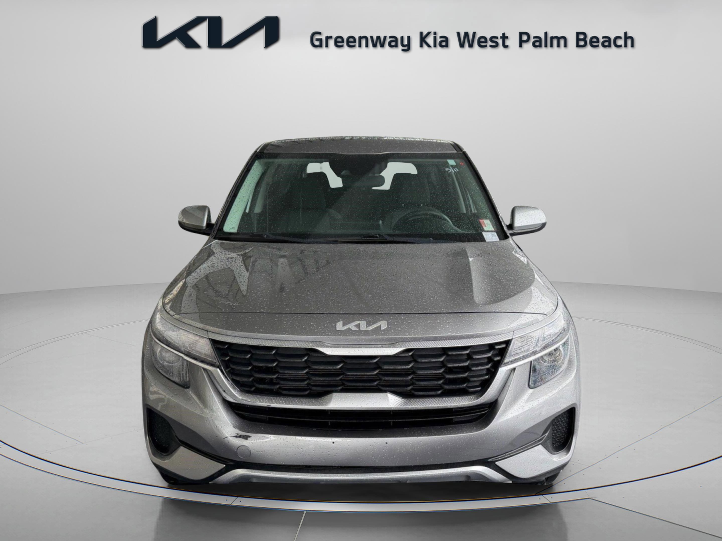 Used 2022 Kia Seltos LX AWD/4WD image 2