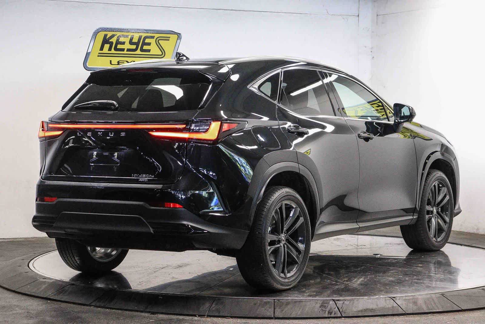 Used 2024 Lexus NX 450h+ AWD w/ Vision Package image 4