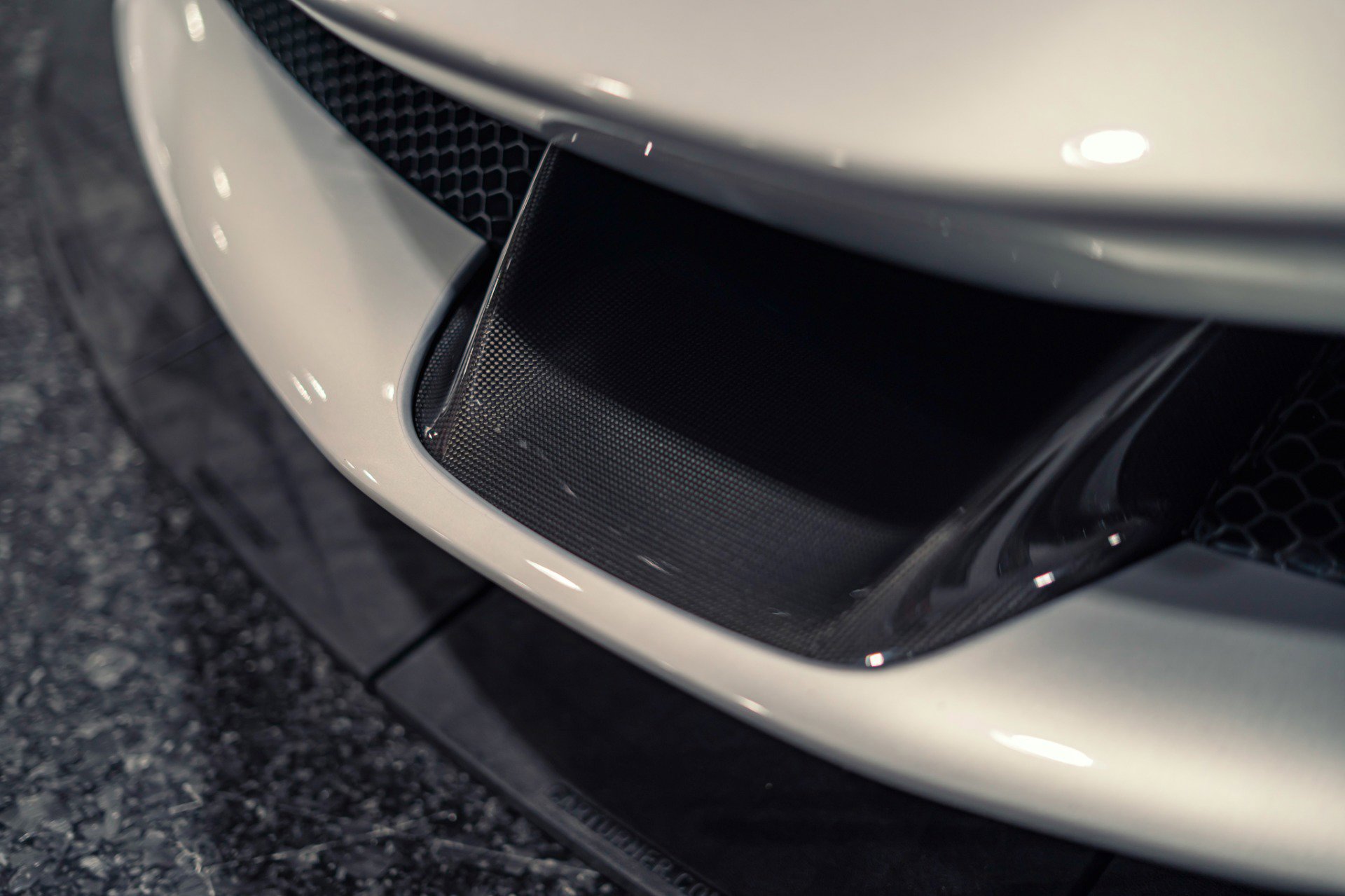 Used 2021 Ferrari SF90 Stradale image 11