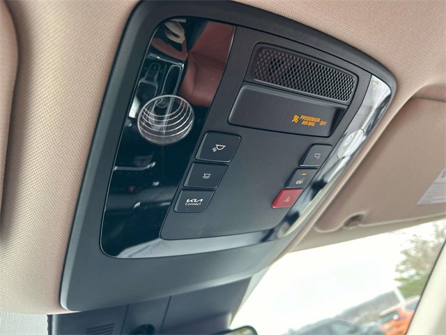 Used 2023 Kia Carnival SX image 39