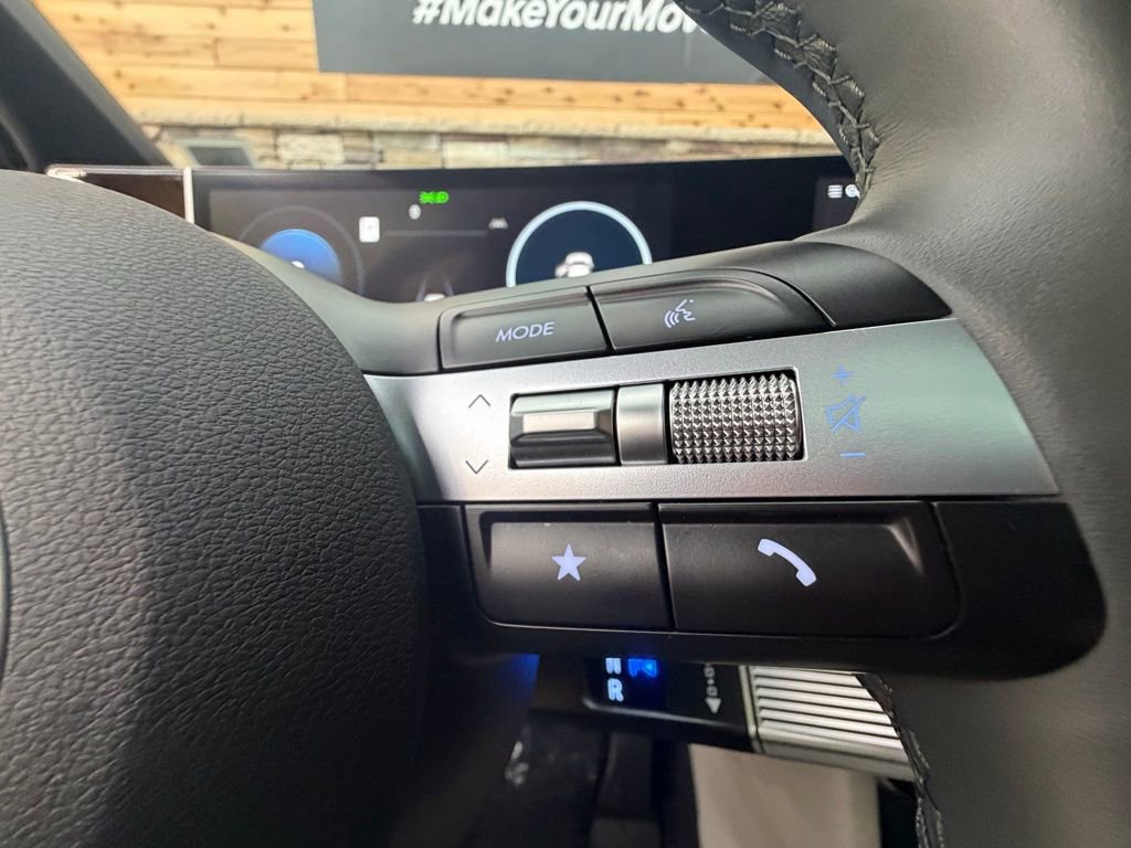 Certified 2025 Hyundai Tucson Limited image 24