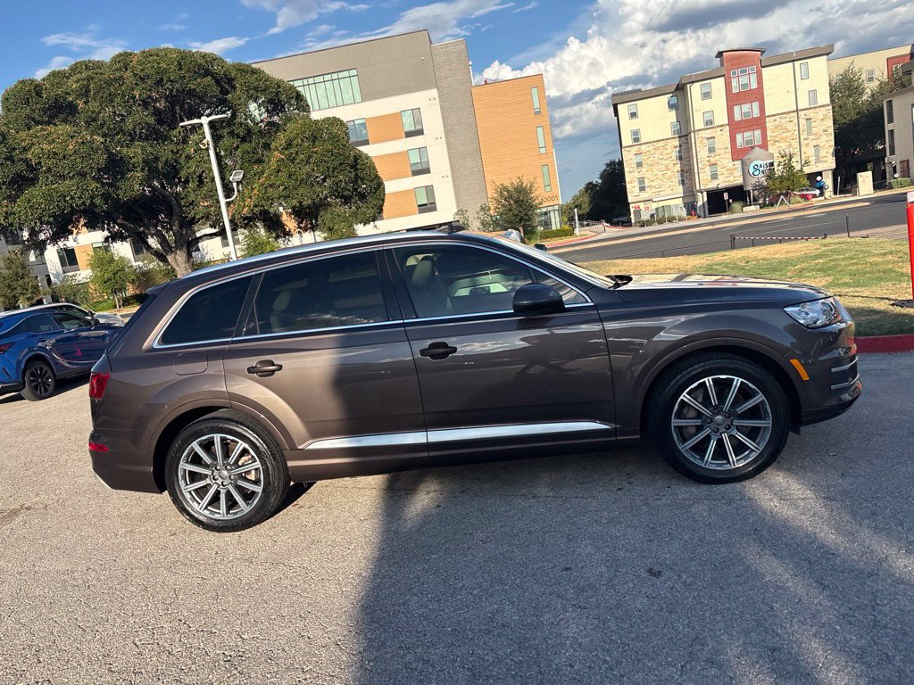 Used 2018 Audi Q7 3.0T Prestige w/ Prestige Package AWD/4WD image 6