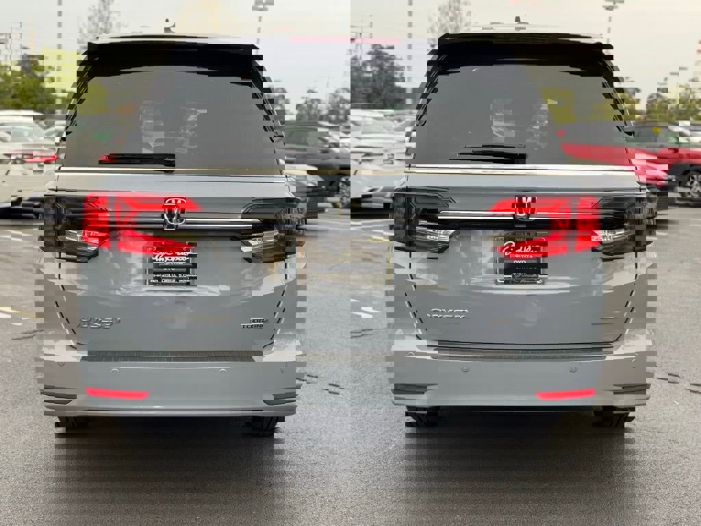 Used 2023 Honda Odyssey Touring image 11