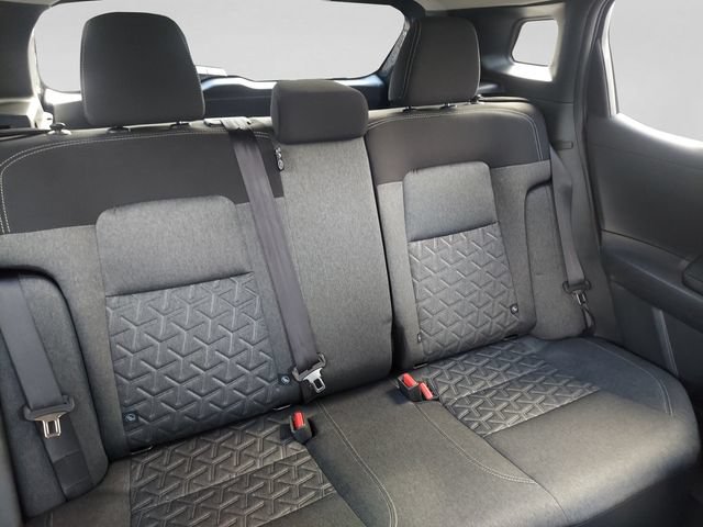 New 2026 Nissan Kicks SV AWD/4WD image 17