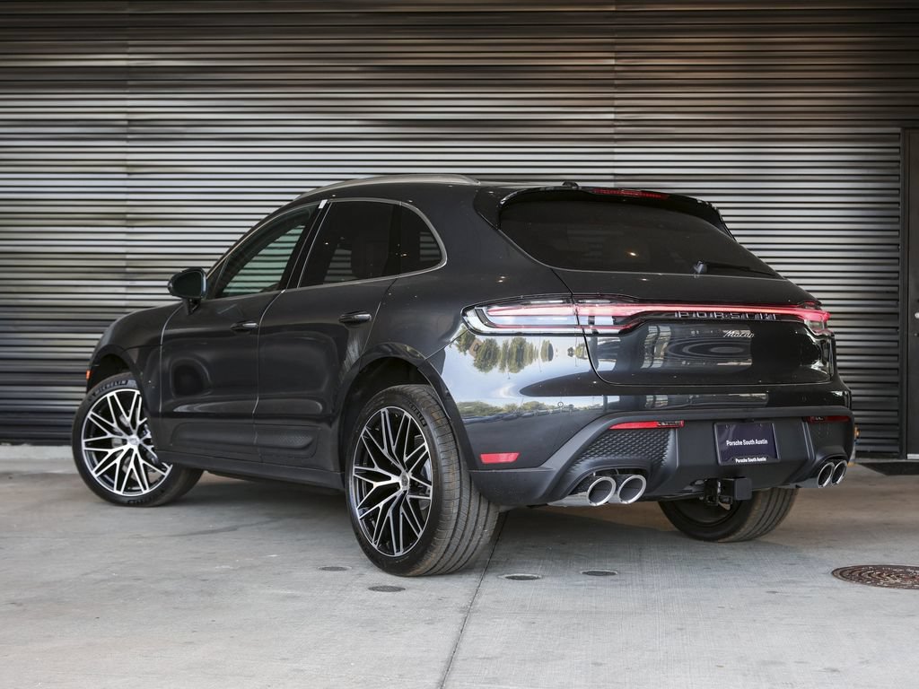 Certified 2026 Porsche Macan AWD/4WD image 3