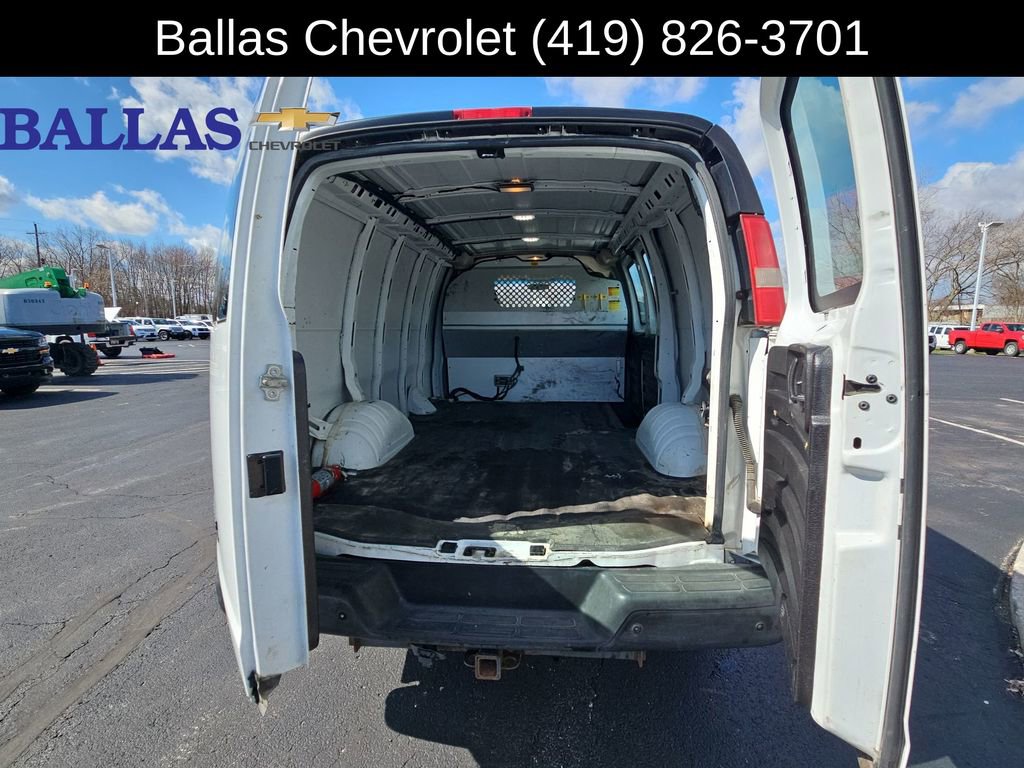 Used 2014 Chevrolet Express 2500 RWD image 26