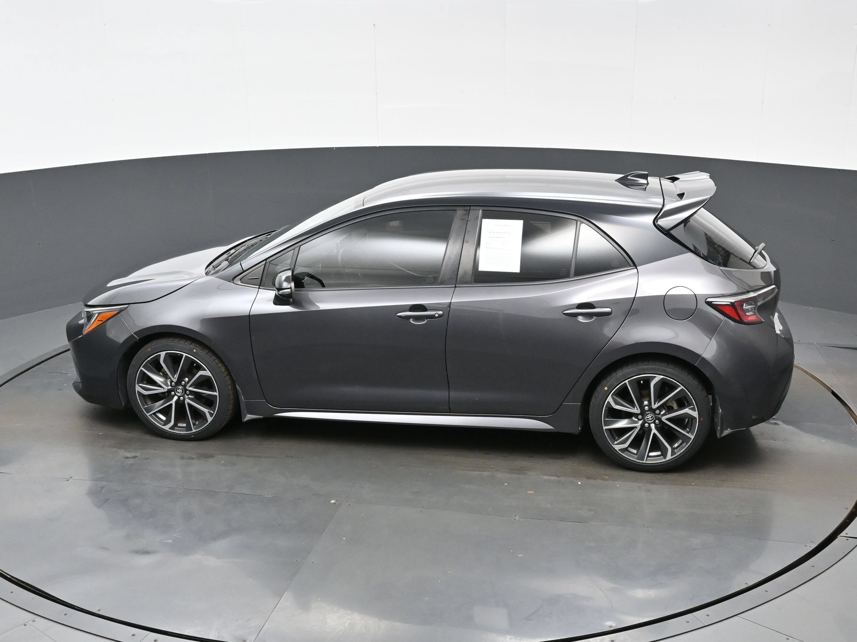 Used 2022 Toyota Corolla XSE FWD image 35