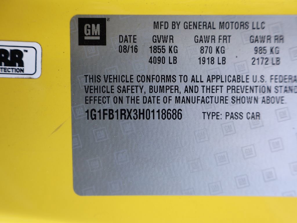 Used 2017 Chevrolet Camaro LT RWD image 21