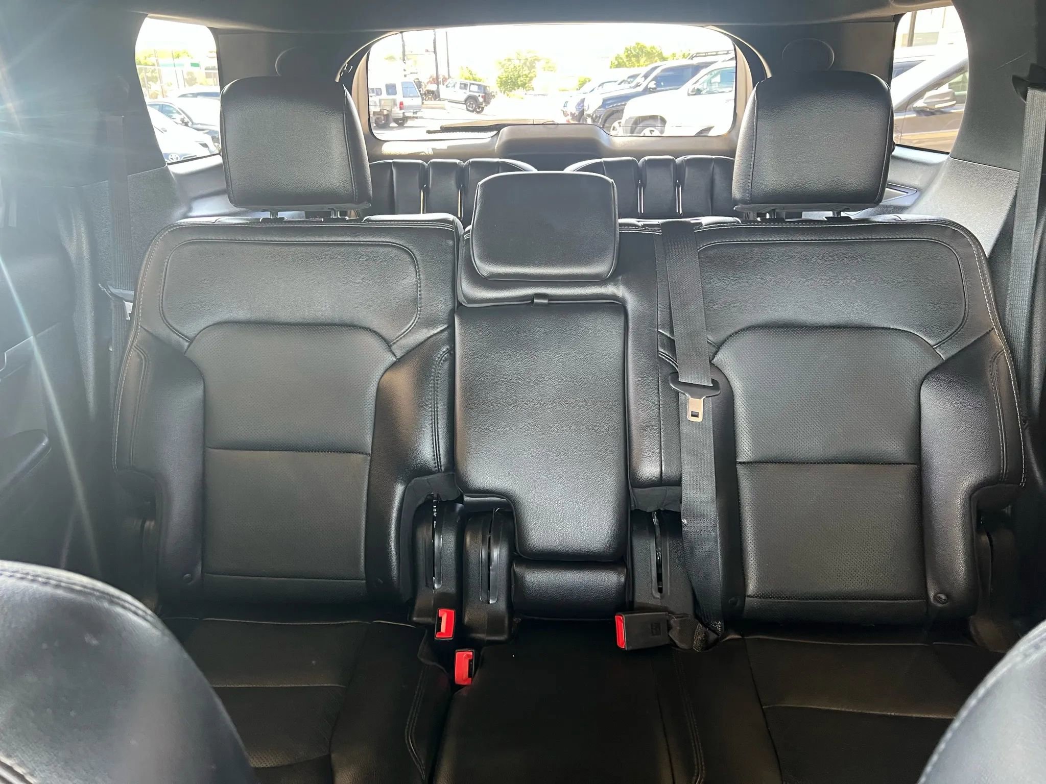 Used 2019 Ford Explorer Limited image 24