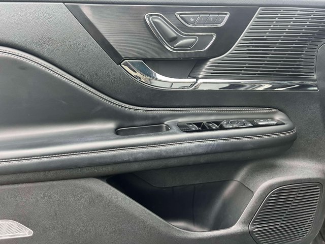 Used 2022 Lincoln Corsair AWD w/ Equipment Group 101A image 22