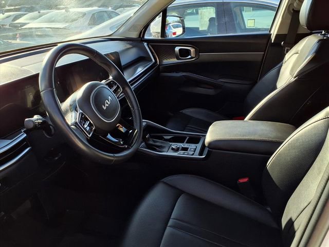 Used 2024 Kia Sorento S image 12