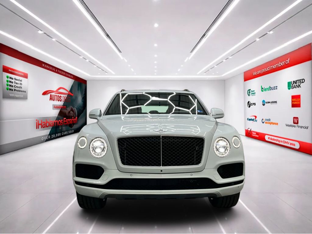 Used 2019 Bentley Bentayga image 3