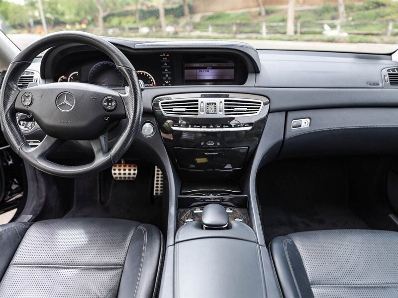 Used 2008 Mercedes-Benz CL 63 AMG image 17