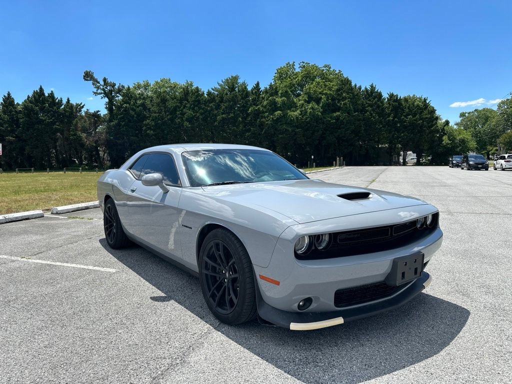 Used 2021 Dodge Challenger R/T w/ Performance Handling Group RWD image 3