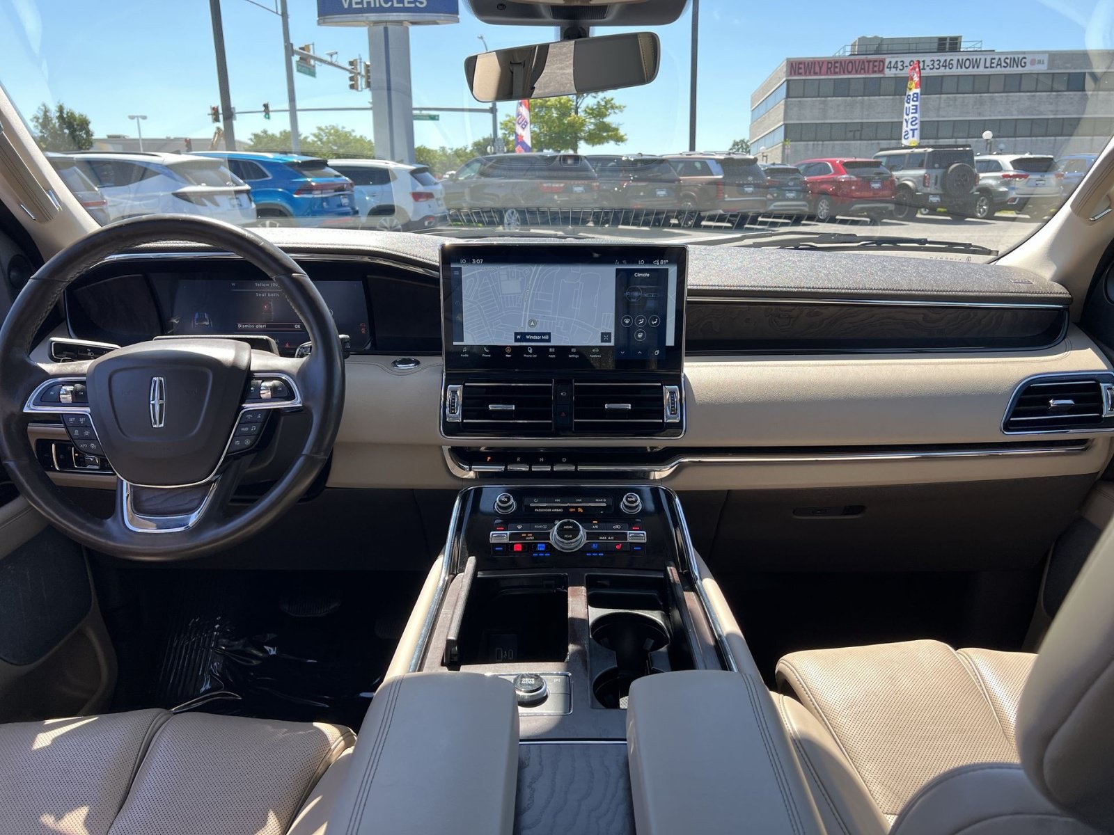 Used 2024 Lincoln Navigator L Reserve AWD/4WD image 22
