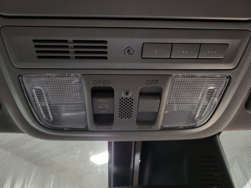 Used 2016 Honda Accord Touring image 22