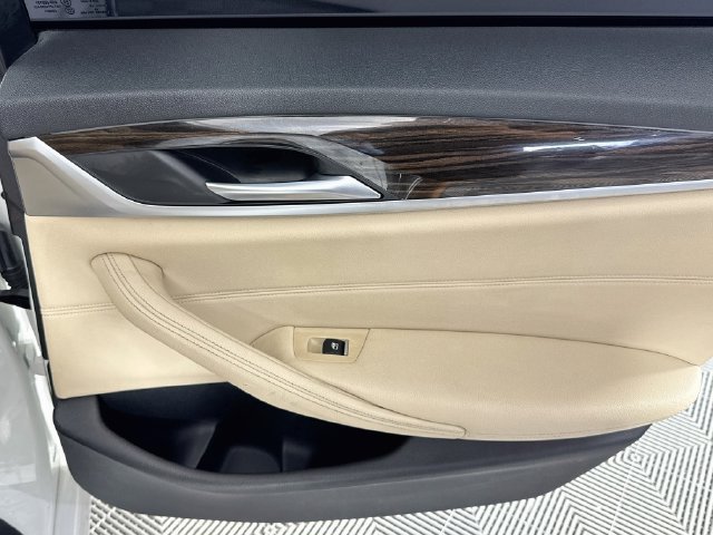Used 2019 BMW 530i RWD image 25