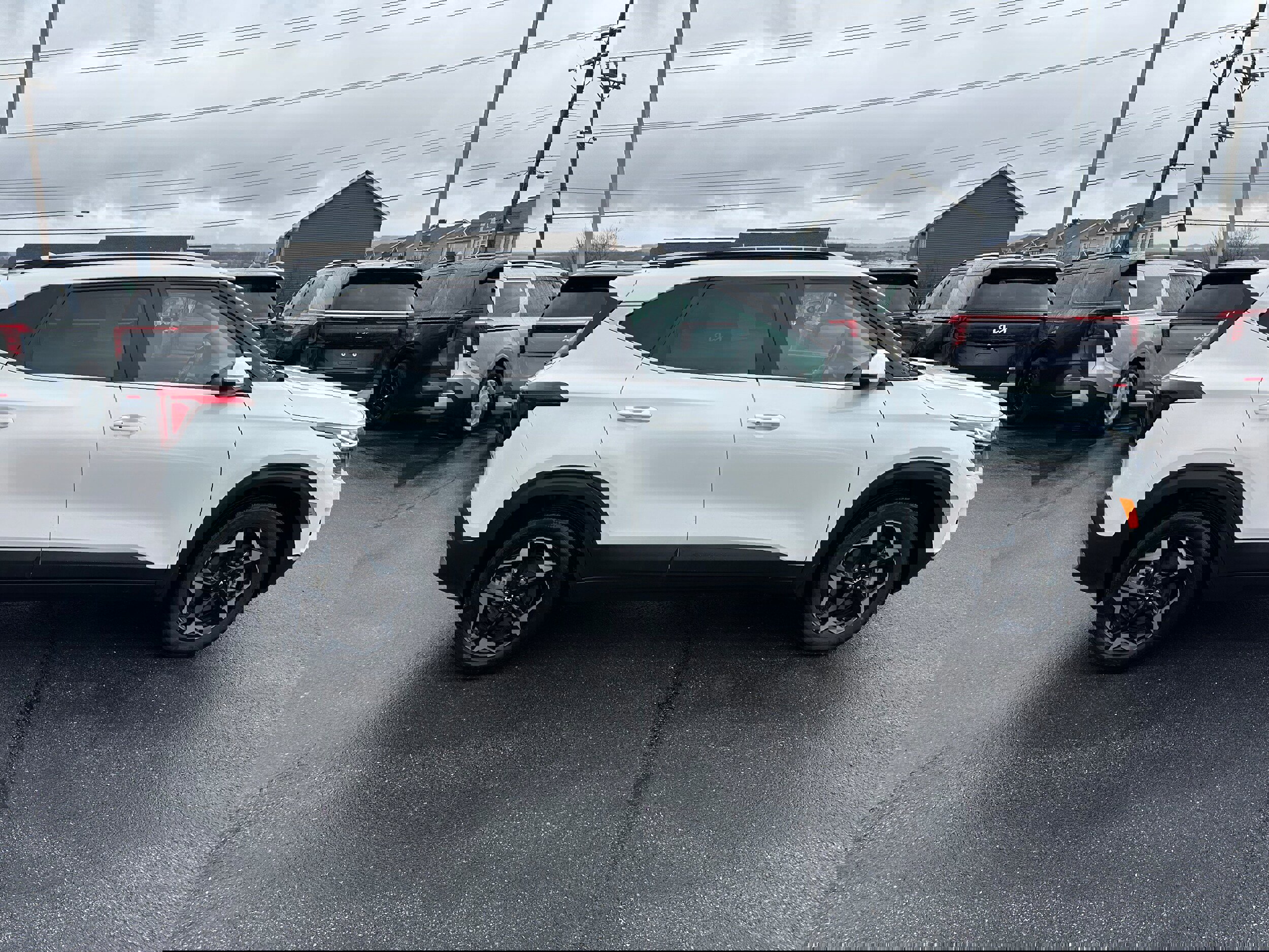 Used 2024 Kia Seltos EX image 4