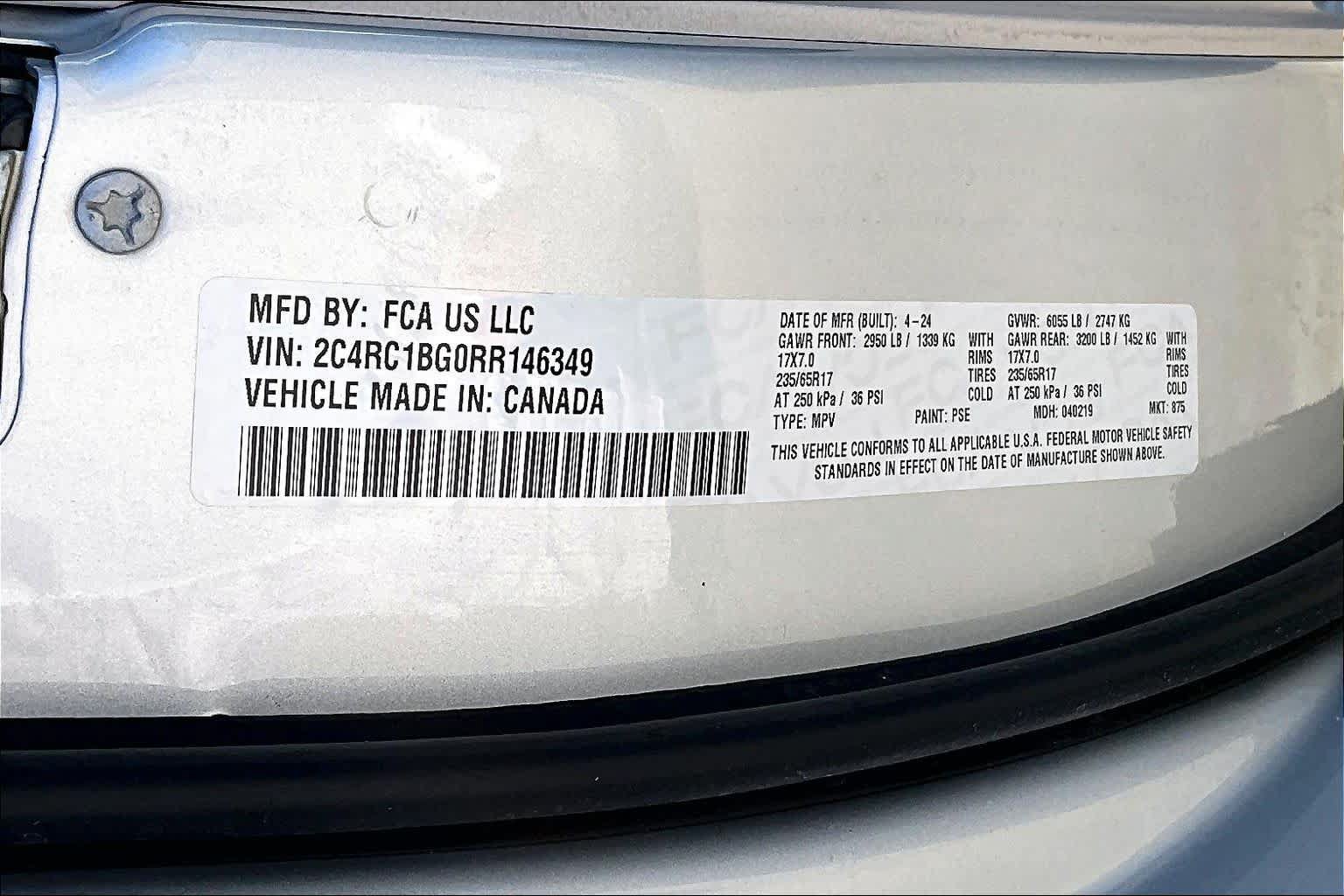 Used 2024 Chrysler Pacifica Touring-L FWD image 33