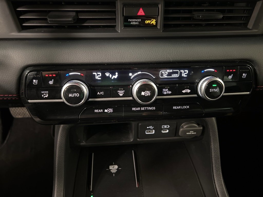 Used 2025 Honda Pilot Black Edition image 14