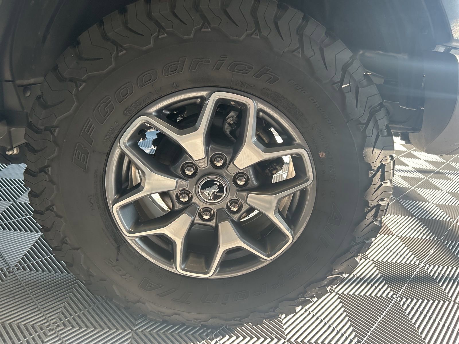 Used 2023 Ford Bronco Badlands image 8