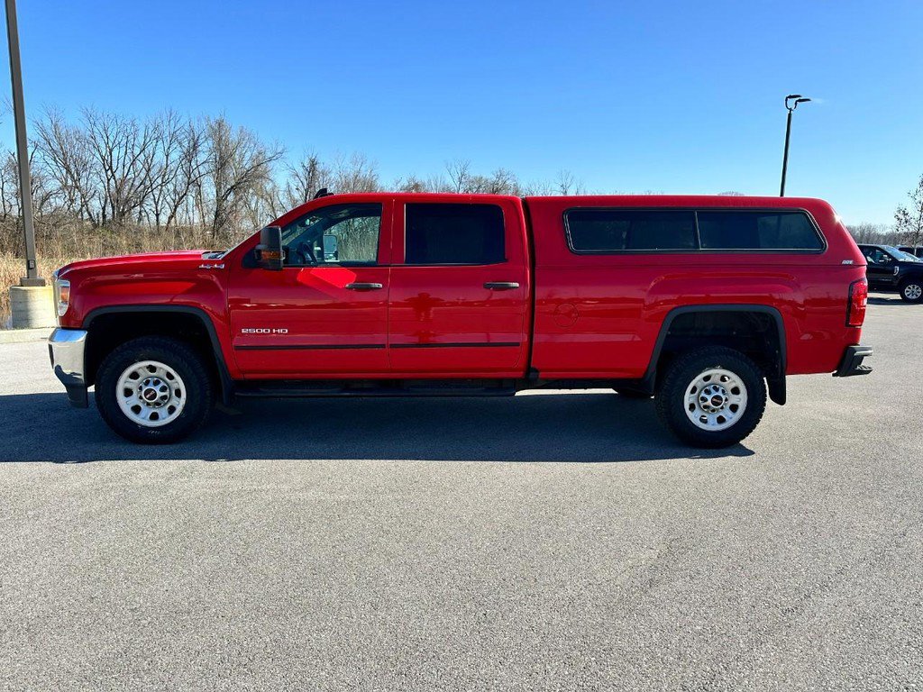 Used 2016 GMC Sierra 2500 4x4 Crew Cab w/ Sierra Convenience Package image 2