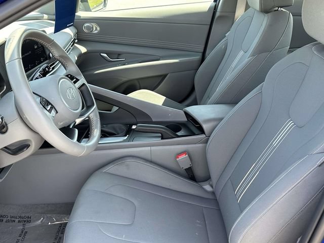 Certified 2025 Hyundai Elantra Sport FWD image 14