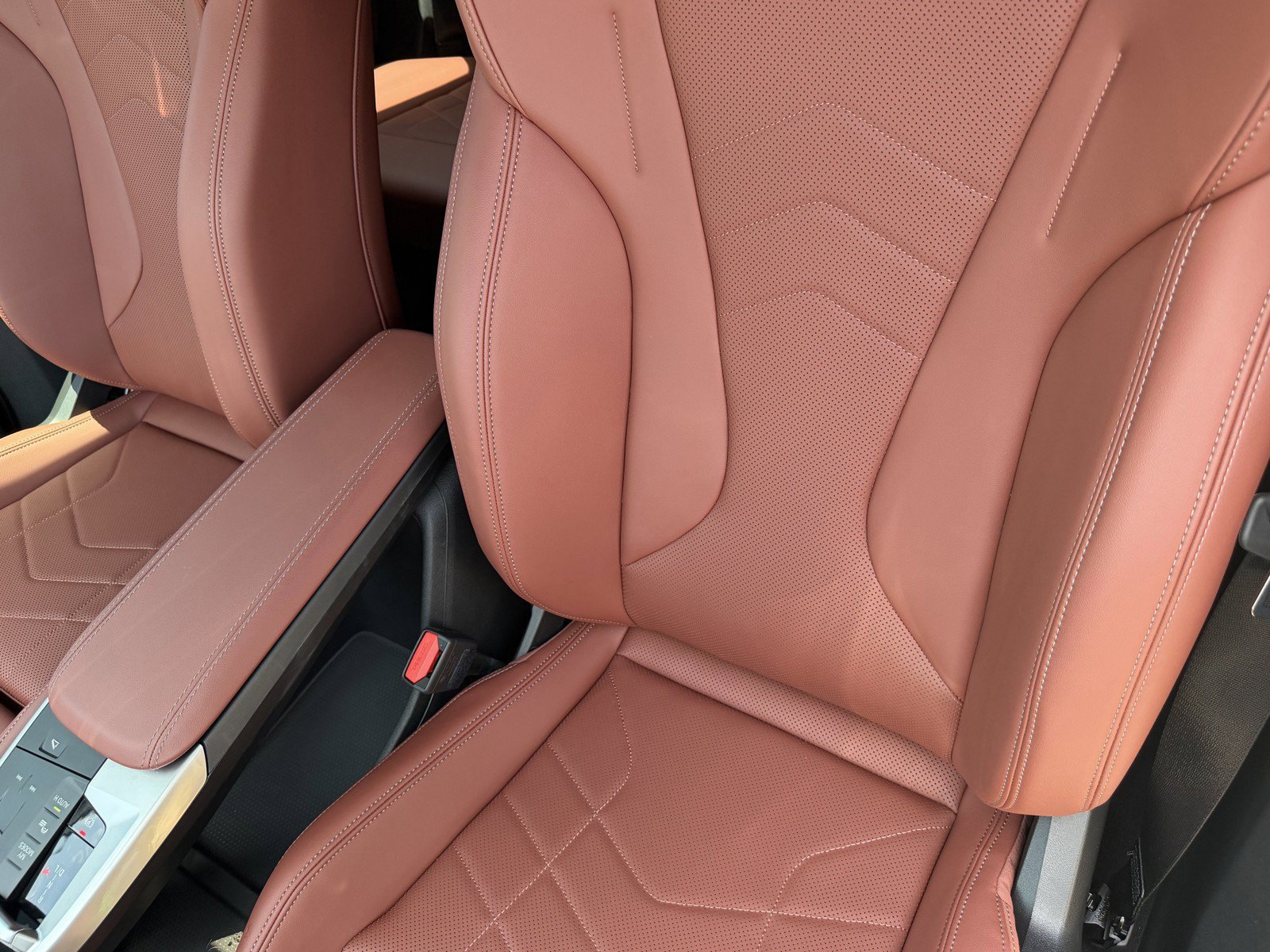 New 2026 BMW X1 xDrive28i AWD/4WD image 22