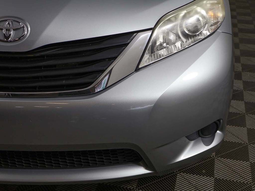 Used 2011 Toyota Sienna LE w/ Towing Pkg FWD image 11