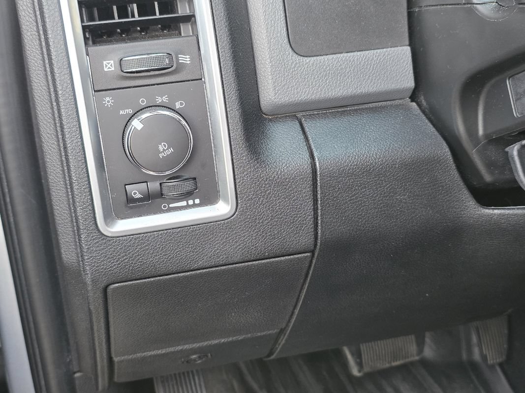 Used 2016 RAM 1500 Lone Star RWD image 17