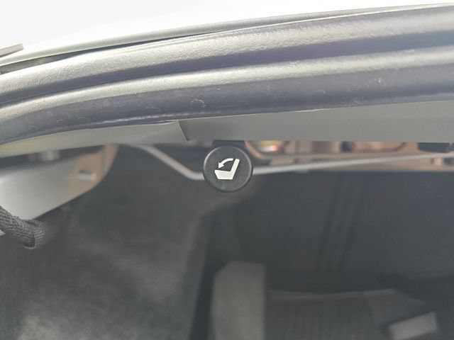 Used 2024 Nissan Altima 2.5 SR FWD image 34